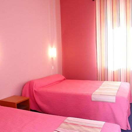 Logis Hotel Le Clos Des Oliviers Bourg-Saint-Andéol Dış mekan fotoğraf