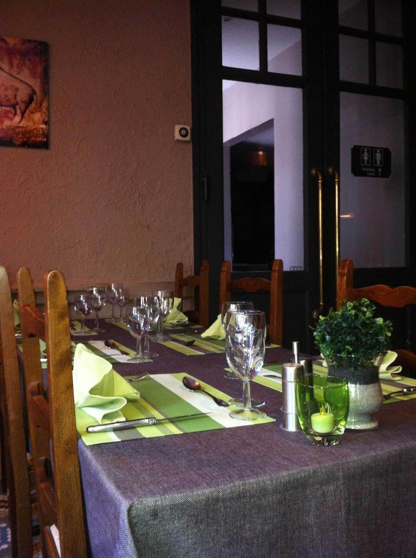 Logis Hotel Le Clos Des Oliviers Bourg-Saint-Andéol Dış mekan fotoğraf