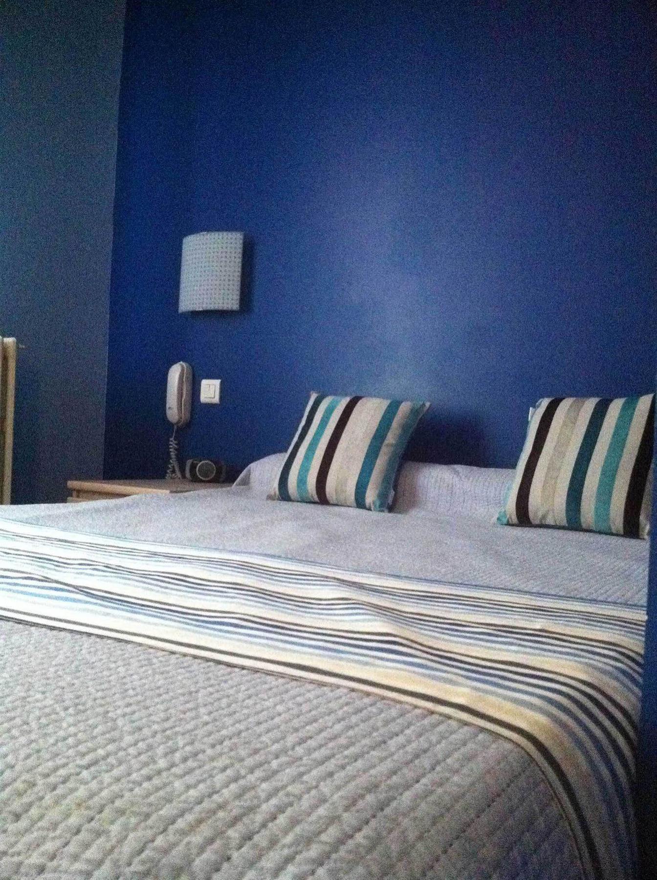Logis Hotel Le Clos Des Oliviers Bourg-Saint-Andéol Dış mekan fotoğraf